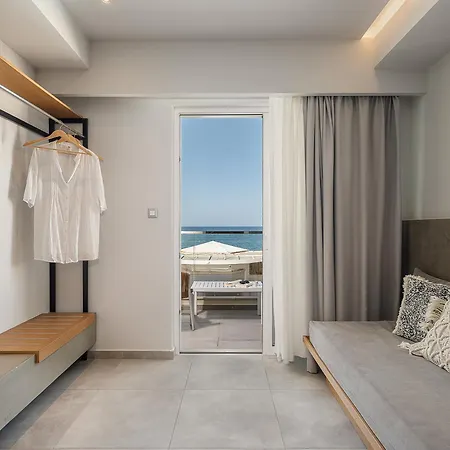 Alexia Beach Hotel 3*