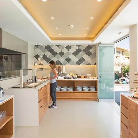 Hotel Alexia Beach 3*